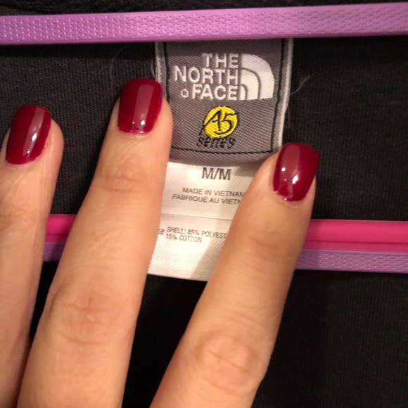 Black & Grey North Face Jacket - Picture 7 of 7